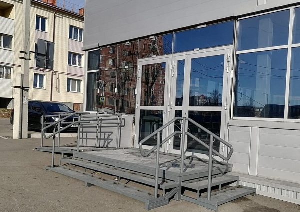 Крыльцо из металла