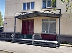 Крыльцо, козырек, пандус
