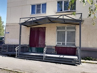 Крыльцо, козырек, пандус